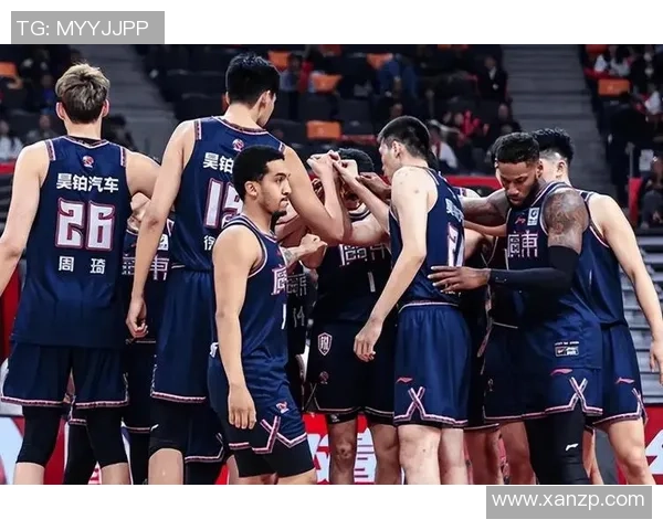 11月10日CBA常规赛精彩对决北京队迎战新疆队全力争胜